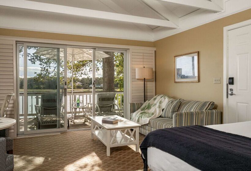 Wequassett Resort And Golf Club