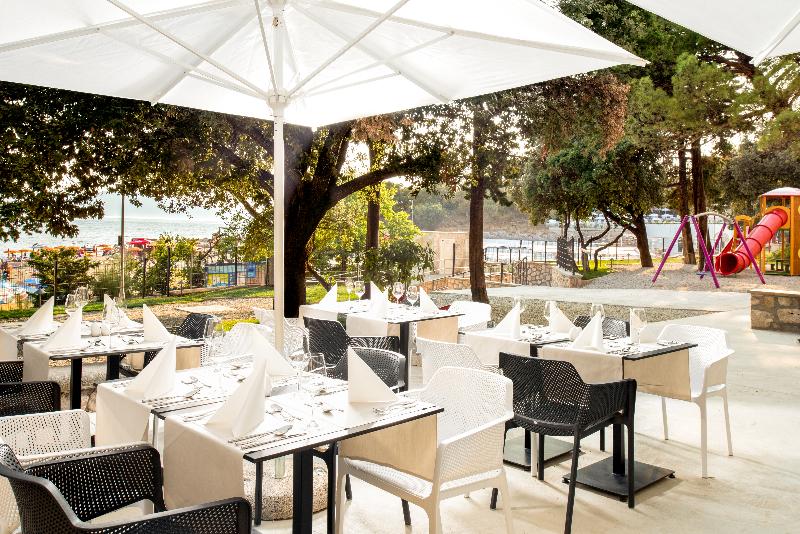 هتل Aminess Lišanj Family