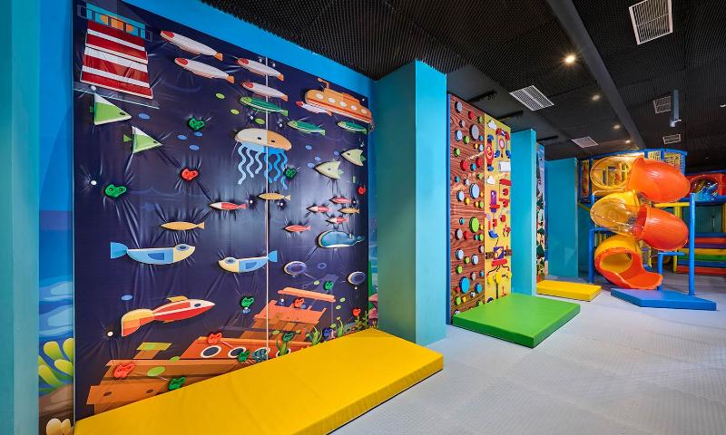 هتل Aminess Lišanj Family