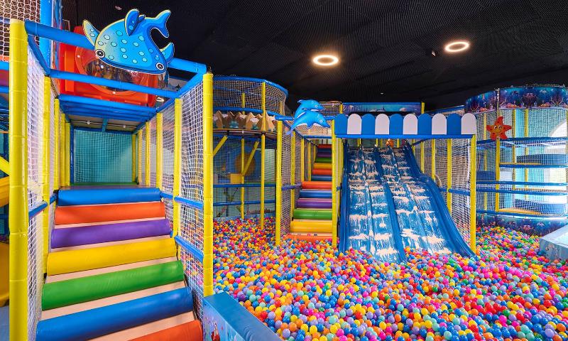 هتل Aminess Lišanj Family