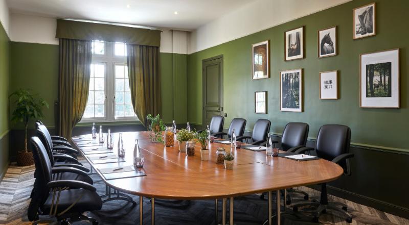 هتل Chateau De Montvillargenne