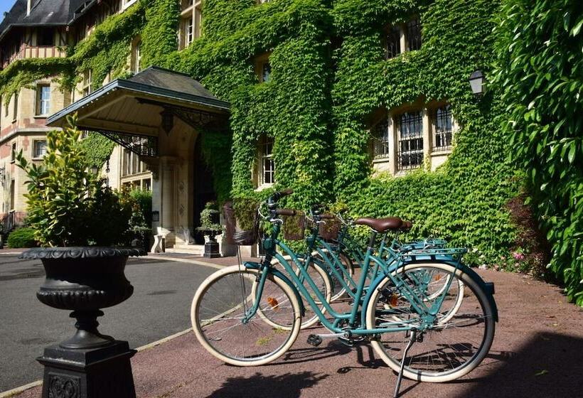 هتل Chateau De Montvillargenne