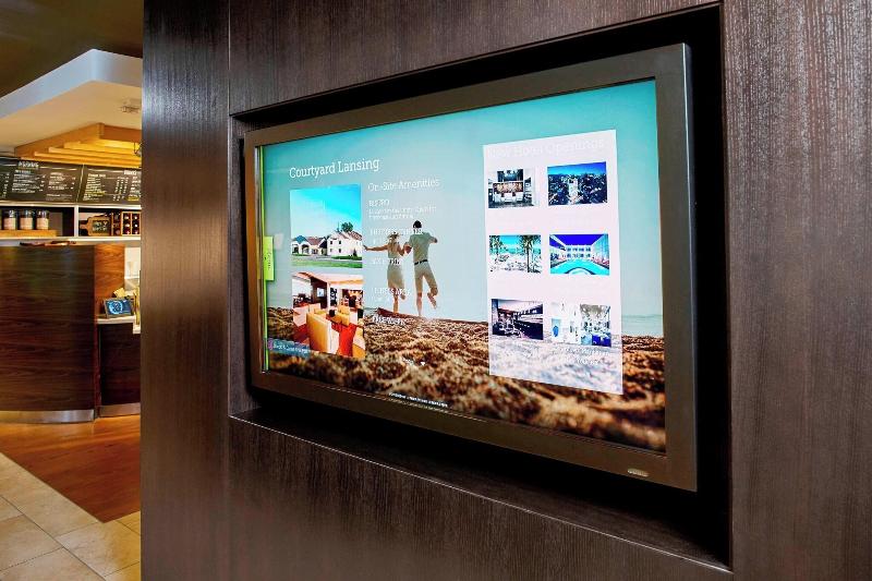 فندق Courtyard By Marriott Lansing