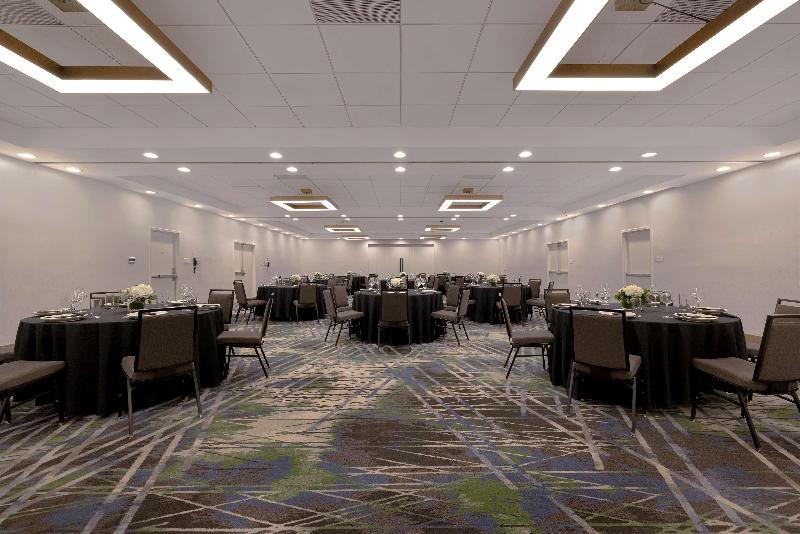 هتل Doubletree By Hilton Palmdale, Ca