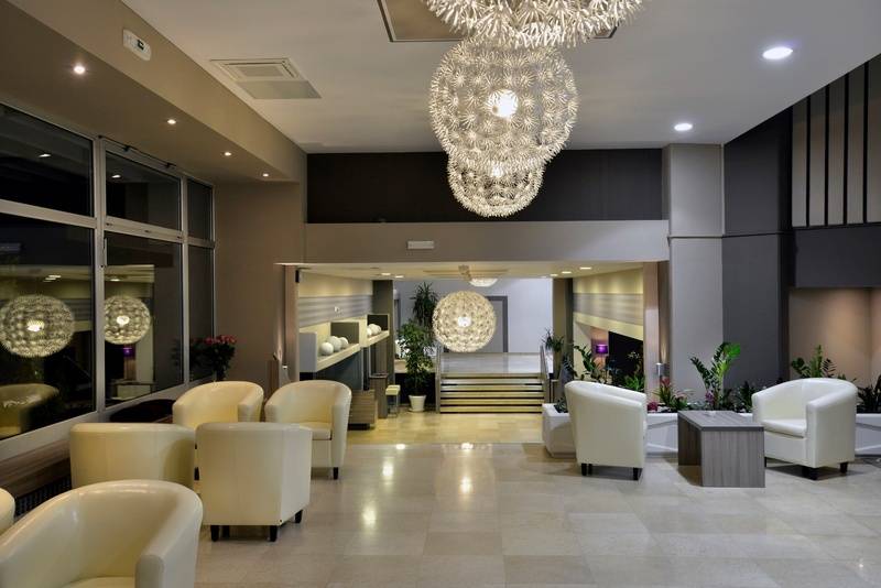 Grand Hotel Adriatic Ii