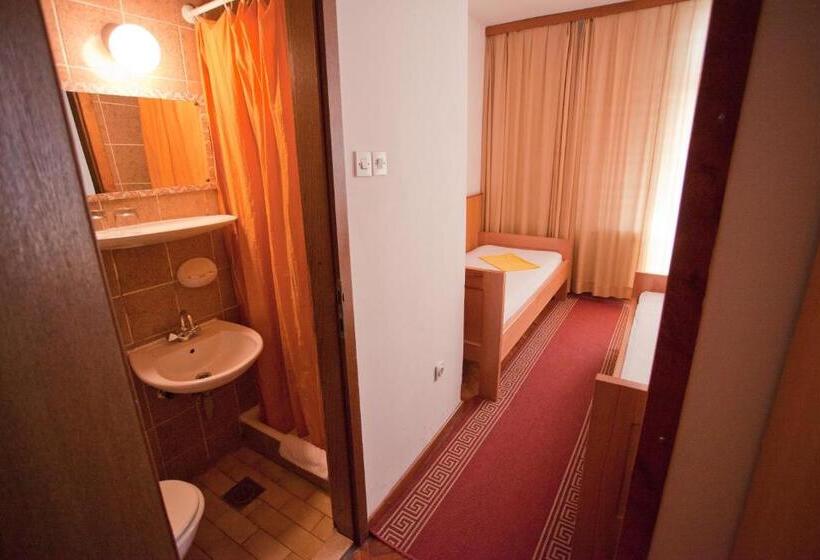 בית מלון כפרי Hi Hostel Zagreb