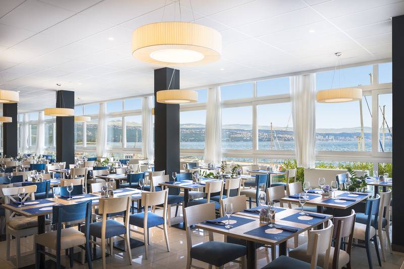 هتل Istra  Liburnia