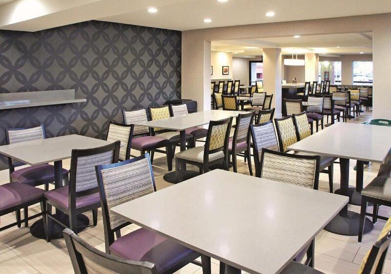 هتل Mission View Inn & Suites San Diego Sea World   Zoo