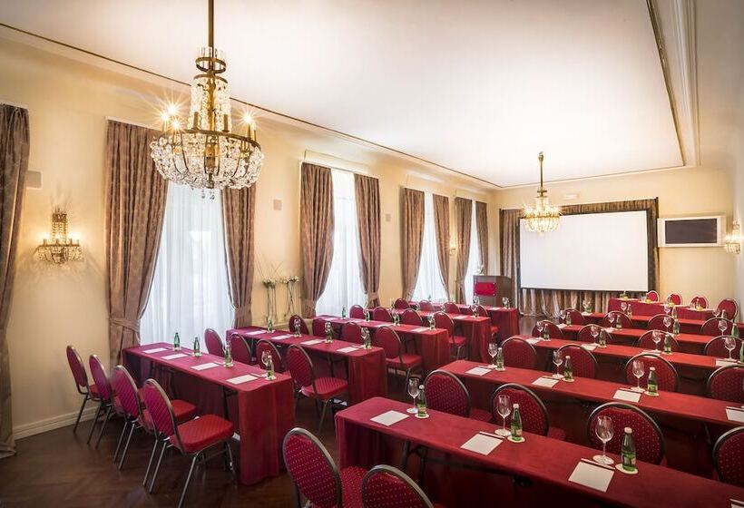 هتل Palace Bellevue   Liburnia