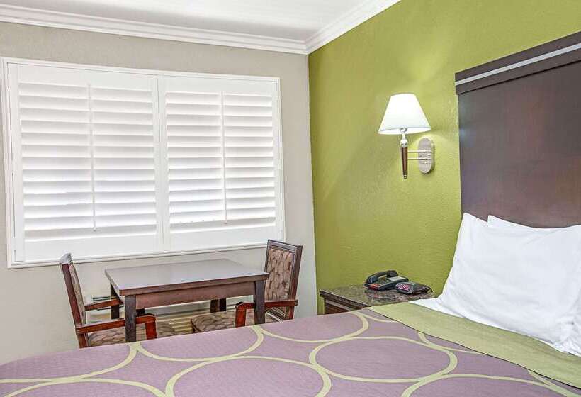هتل Super 8 By Wyndham Inglewood/lax/la Airport