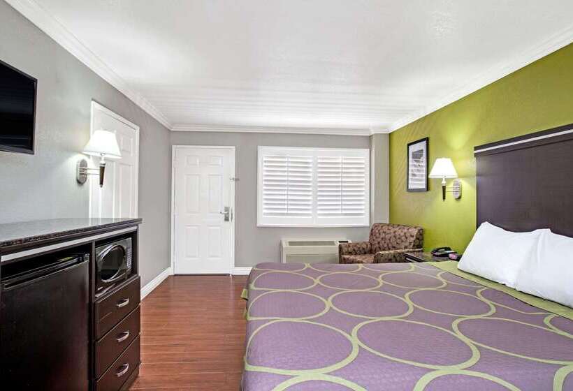 هتل Super 8 By Wyndham Inglewood/lax/la Airport