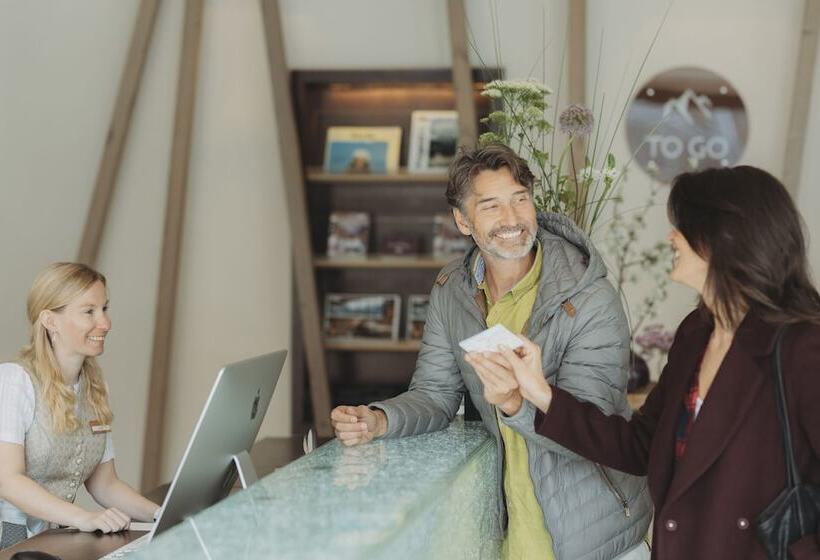 هتل Bergland Design  Und Wellness