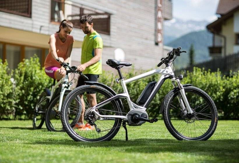 هتل Bergland Design  Und Wellness