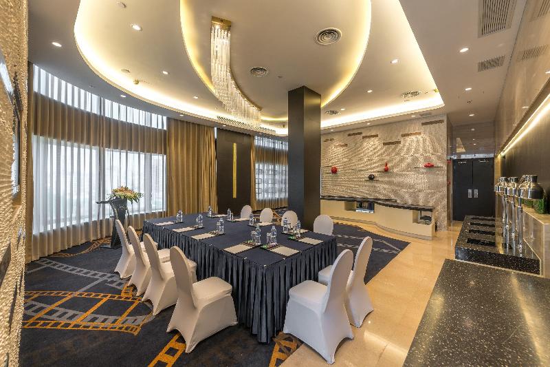 בית מלון כפרי Crowne Plaza Shanghai, An Ihg