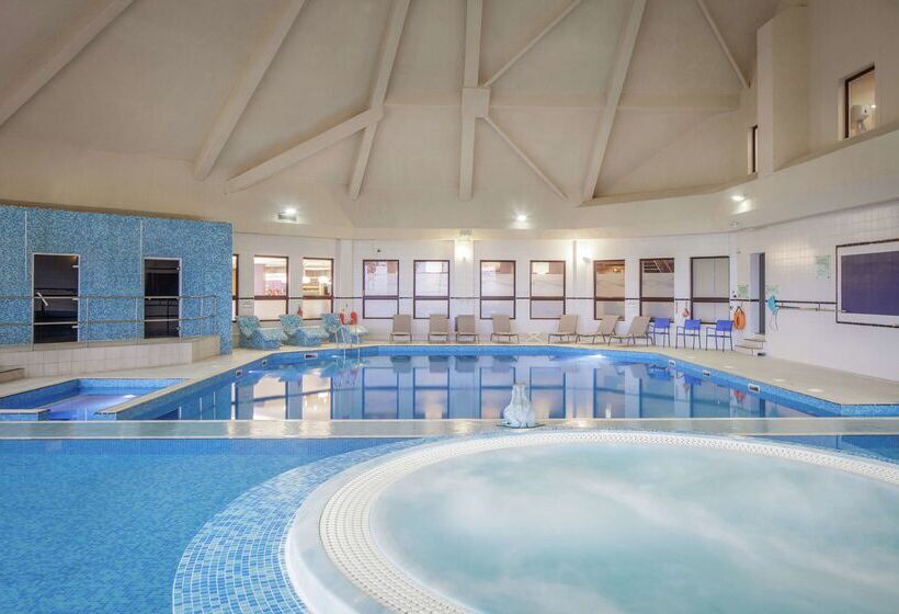 酒店 Glasgow Westerwood Spa & Golf Resort