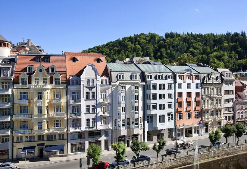 فندق Dvorak Spa & Wellness