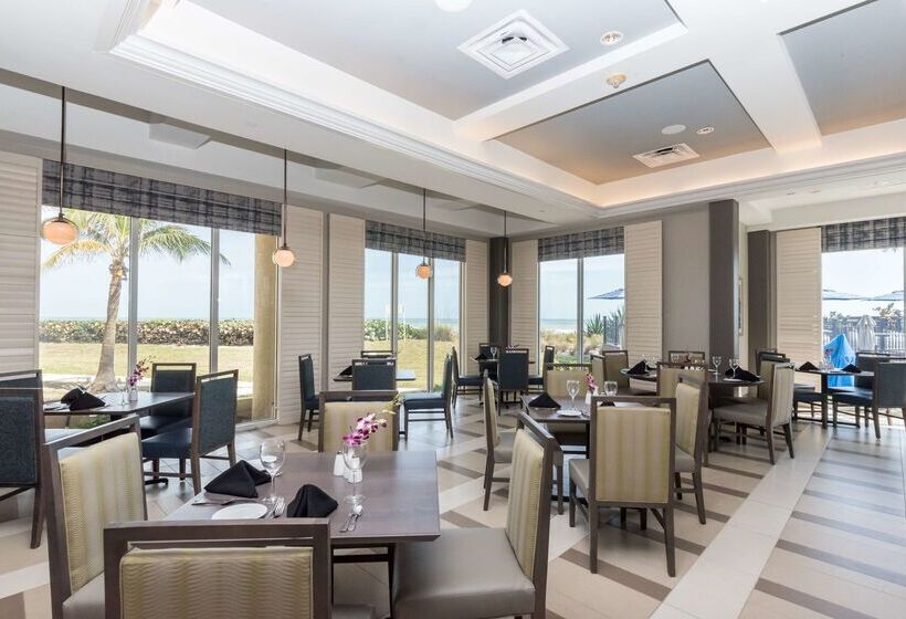 فندق Hilton Melbourne Beach Oceanfront