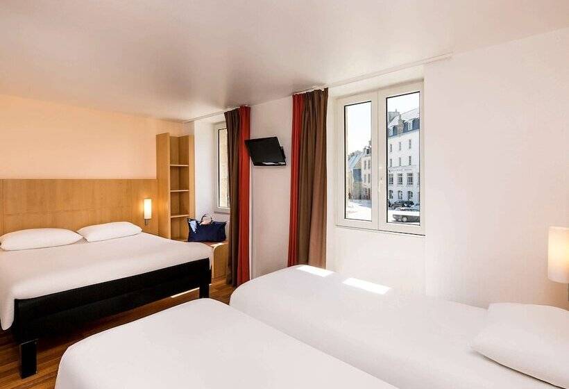 בית מלון כפרי Ibis Roscoff