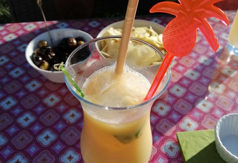 ホテル Hôtel Kyriad Cap Sud