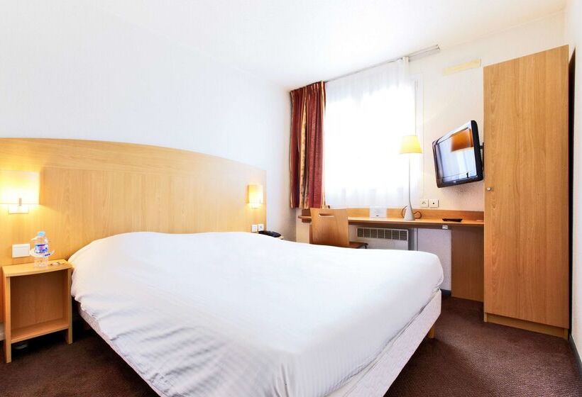 Отель Hôtel Restaurant Kyriad Mulhouse Nord Illzach