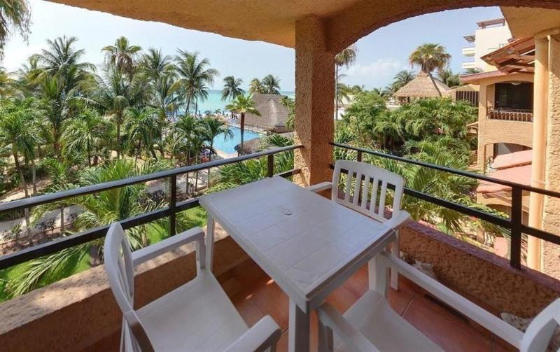 هتل Nautibeach Beach Front Condos In North Beach