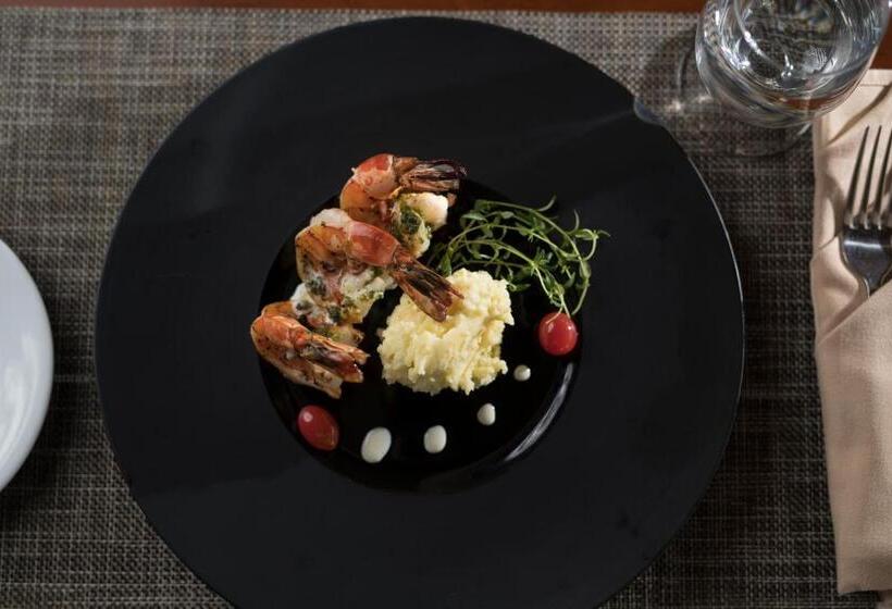 酒店 Pegasus Reef   A Beach Resort In Colombo