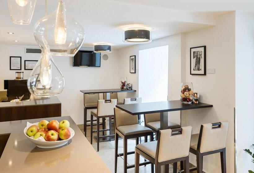 هتل Rathauspark Wien, A Member Of Radisson Individuals