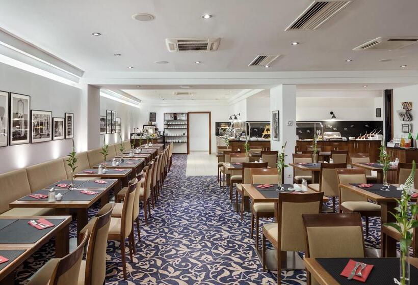 هتل Rathauspark Wien, A Member Of Radisson Individuals