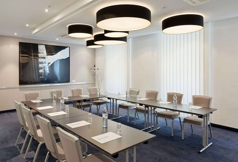 هتل Rathauspark Wien, A Member Of Radisson Individuals