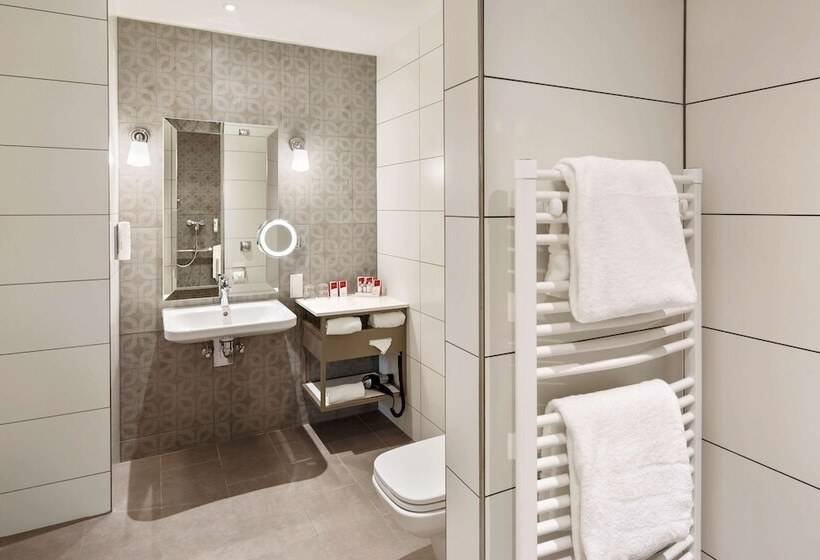 هتل Rathauspark Wien, A Member Of Radisson Individuals