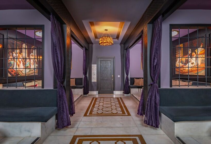 هتل Rixos Downtown Antalya, The Land of Legends Access