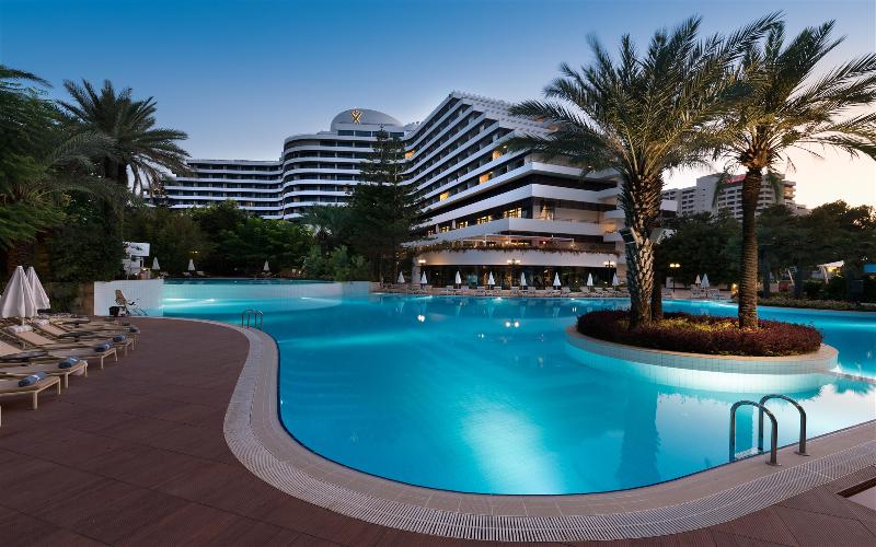 هتل Rixos Downtown Antalya, The Land of Legends Access