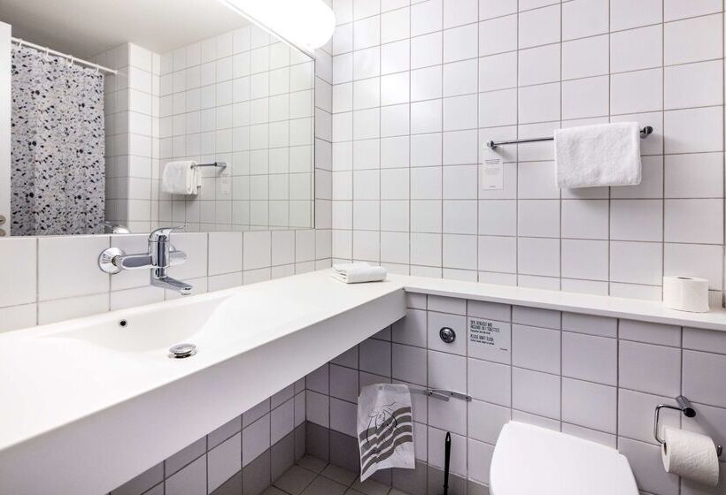 هتل Scandic Aarhus Vest