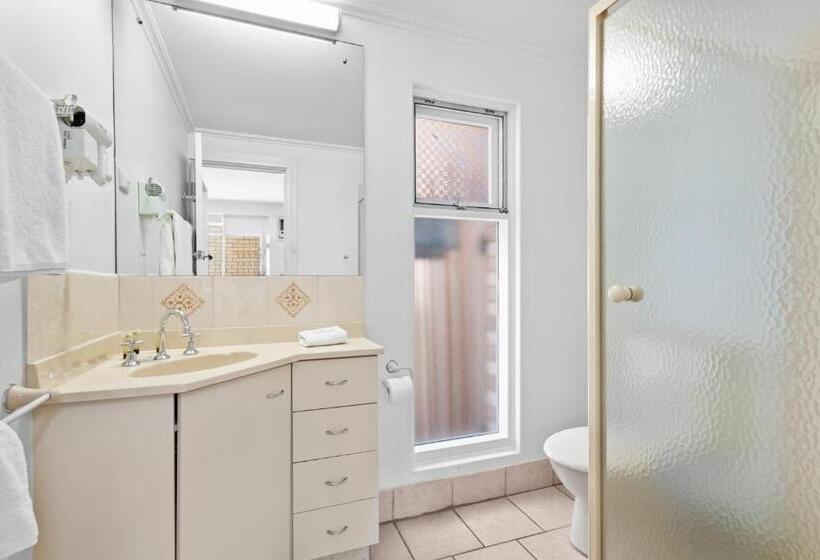 هتل Taft Apartments