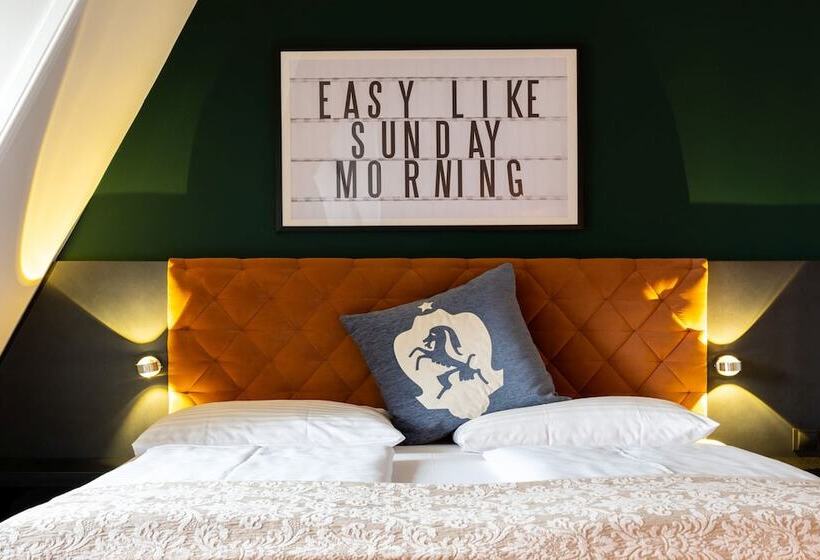 هتل Villa Carlton   Adults Only