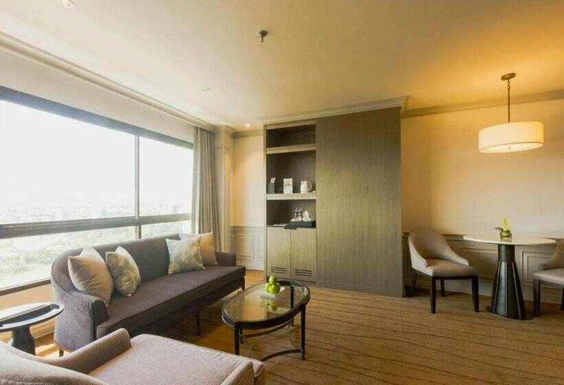 Centara Riverside Hotel Chiang Mai