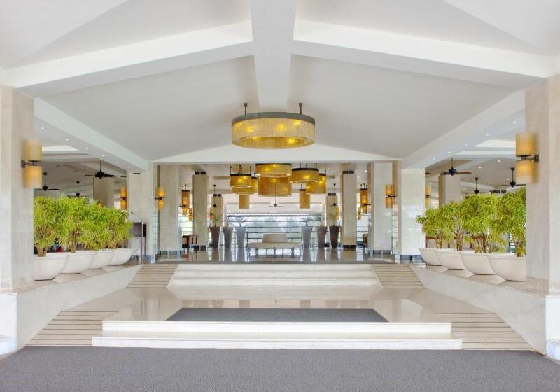 هتل Holiday Inn Resort Goa, An Ihg