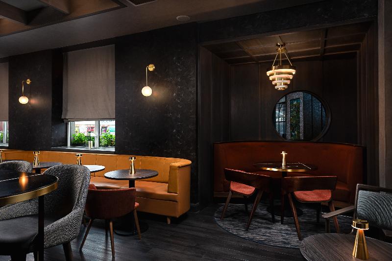 ホテル Leonardo Galway