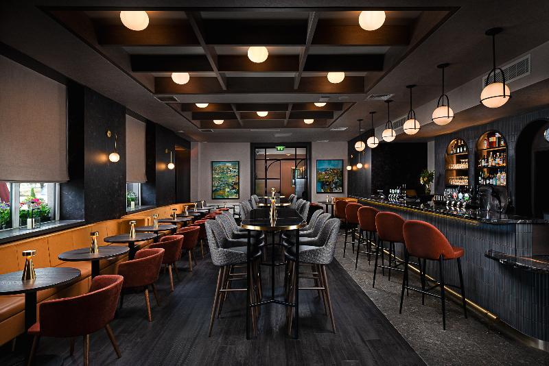 ホテル Leonardo Galway