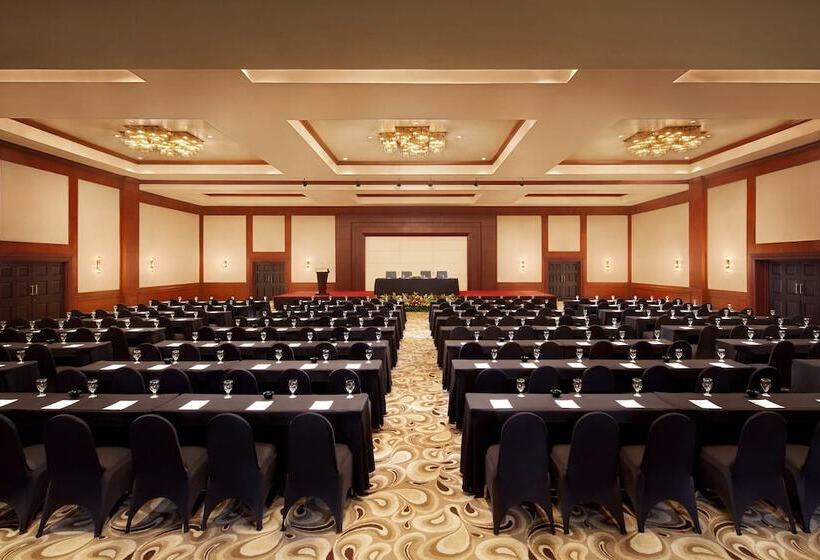 Millennium Hotel Sirih Jakarta