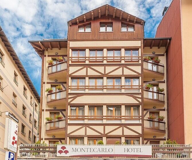 ホテル Montecarlo