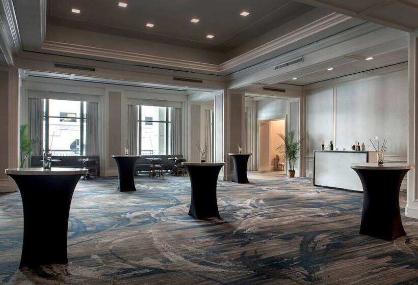 هتل Norfolk Waterside Marriott