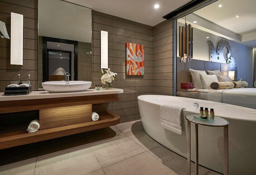 هتل Pullman Jakarta Indonesia