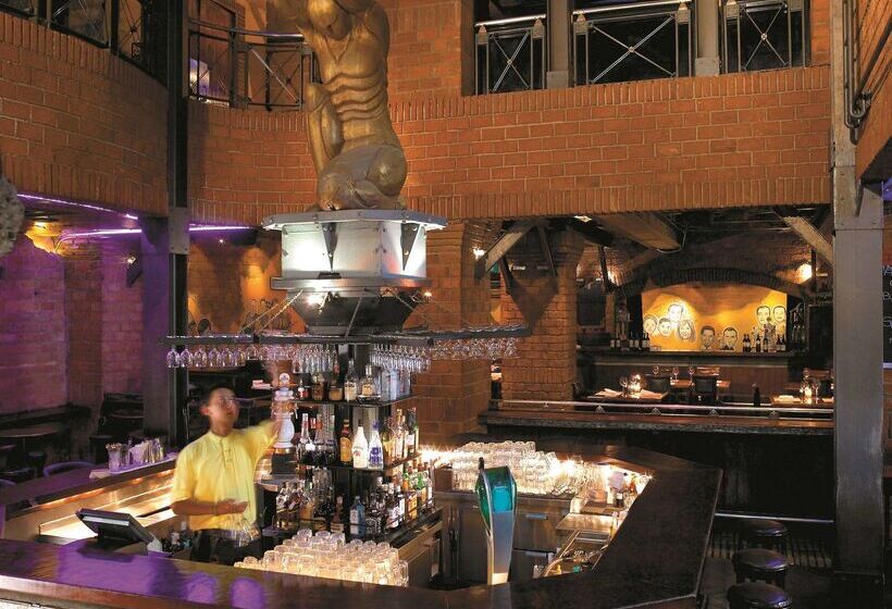 هتل Shangrila Jakarta