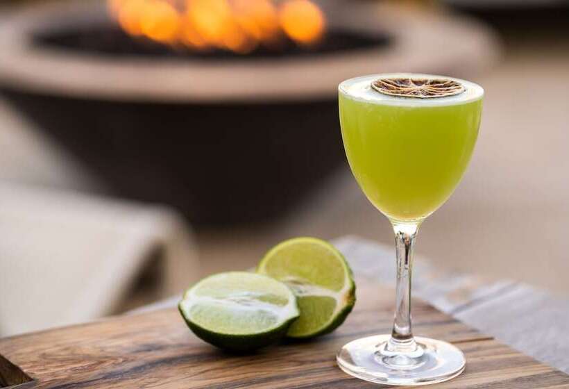 בית מלון כפרי The Laylow, Autograph Collection