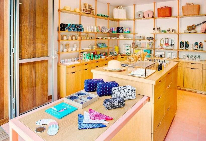 בית מלון כפרי The Laylow, Autograph Collection