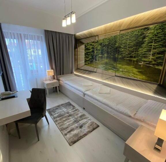 فندق Artin