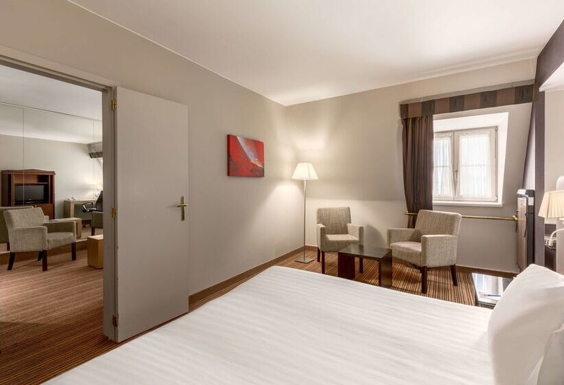 בית מלון כפרי NH Brussels Carrefour De L’europe