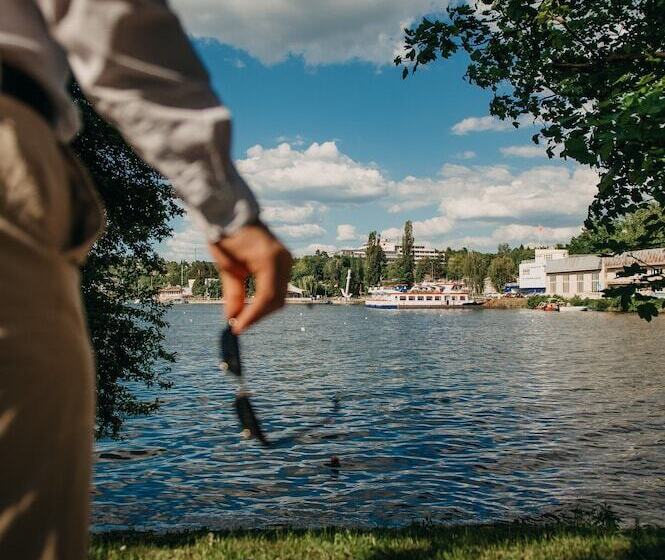 هتل Orea Resort Santon Brno