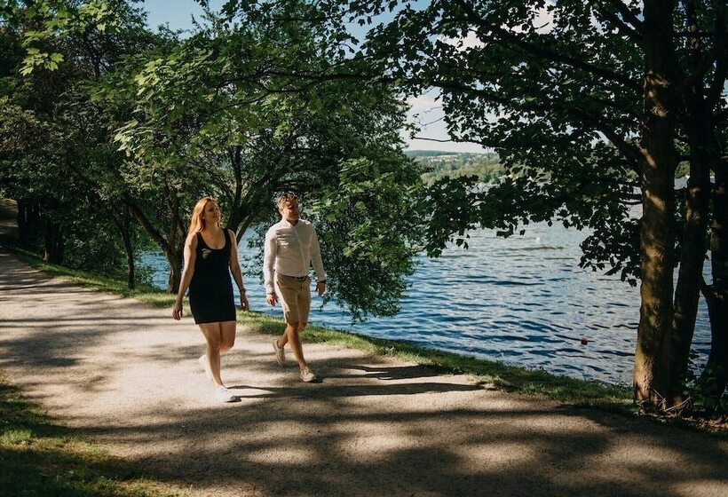 هتل Orea Resort Santon Brno